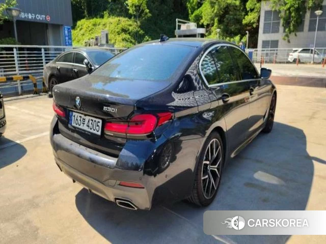 BMW 5 Series (G30) 2022 Черный из Кореи, фото 6