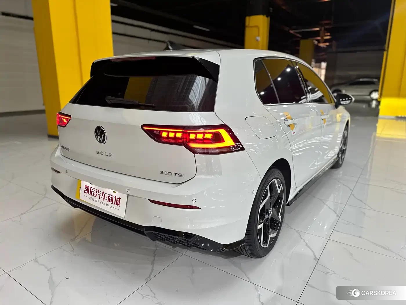 Volkswagen Golf 2025 Белый из Китая, фото 4