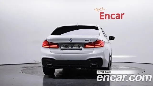 BMW 5 Series (G30) id 2952178 из Кореи 14