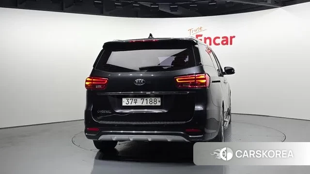 Kia The New Carnival id 3386175 из Кореи 14