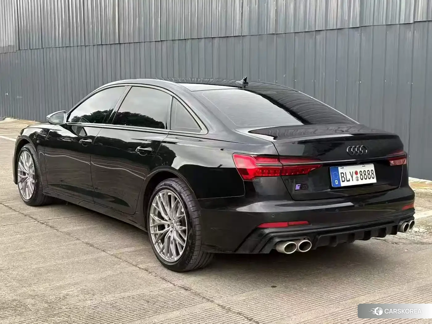 Audi A6L id 4559869 из Китая 12
