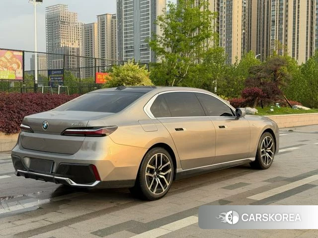 BMW 7 series 2024 Шампань из Китая, фото 4