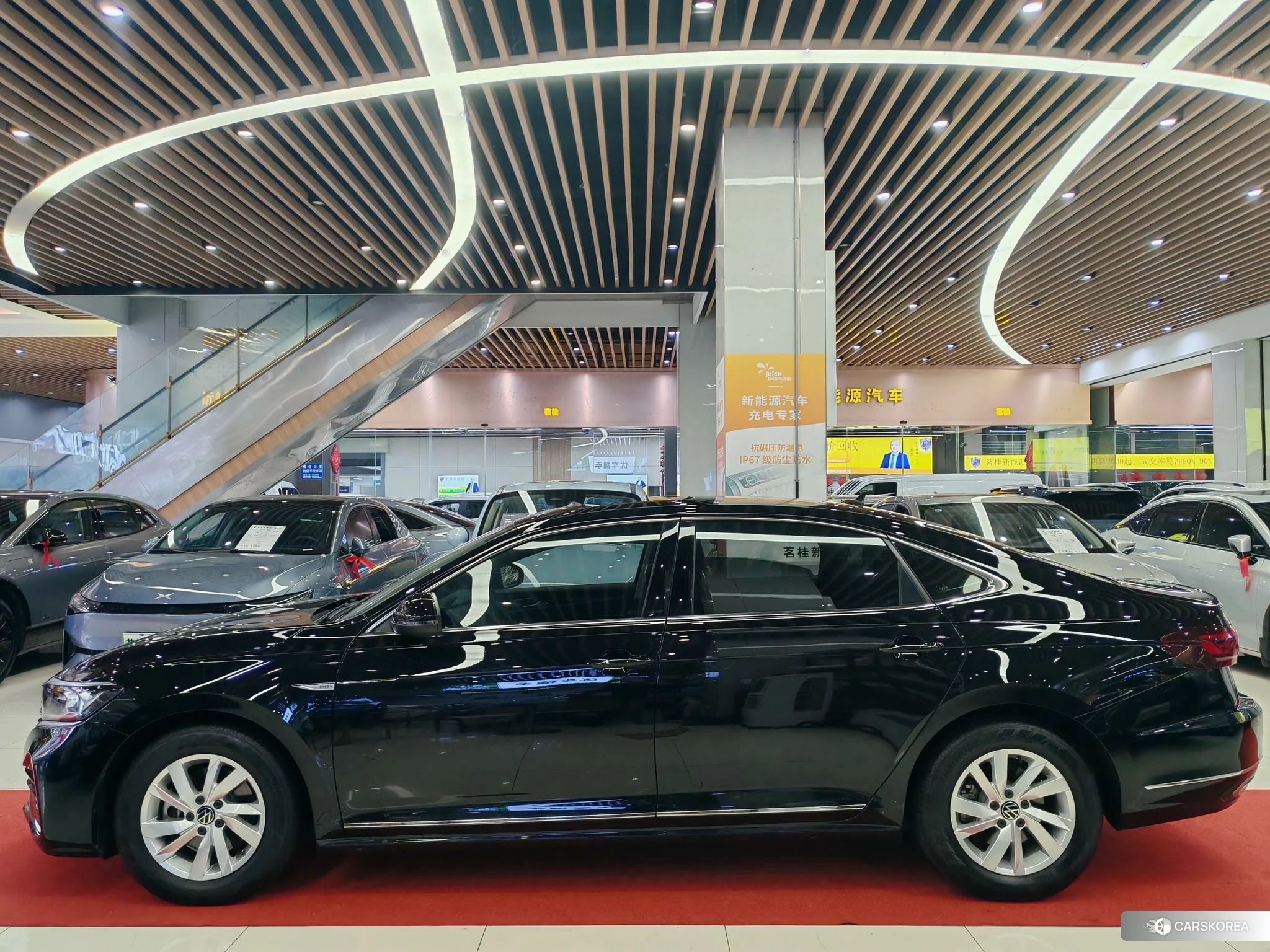 Volkswagen Passat PHEV 2021 Черный из Китая, фото 4