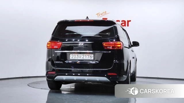 Kia The New Carnival id 4448036 из Кореи 25