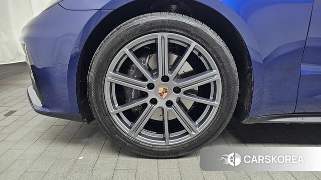 Porsche Panamera (976) id 4565805 из Кореи 26