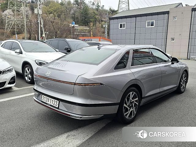 Hyundai Grandeur (GN7) id 3883605 из Кореи 11