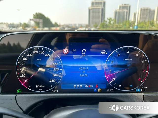 Mercedes-Benz E-class 2024 Черный из Китая, фото 4