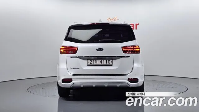 Kia The New Carnival id 2260325 из Кореи 14