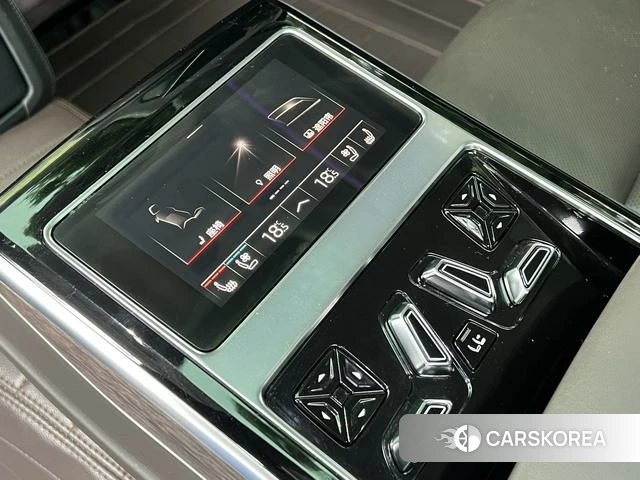 Audi A8 id 4259696 из Китая 15
