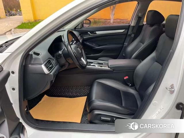 Honda Accord id 3889849 из Китая 19