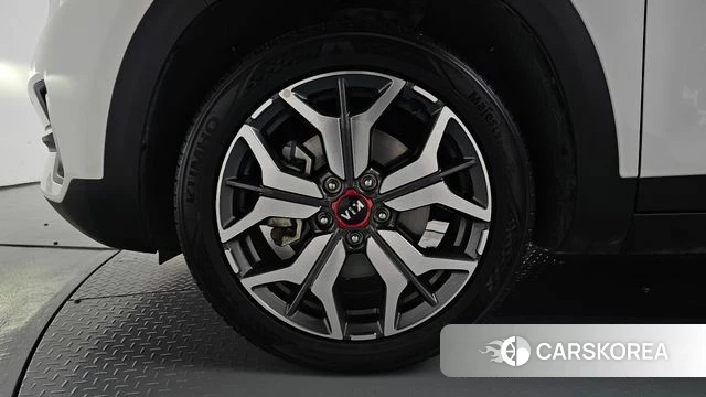 Kia Seltos id 4646664 из Кореи 29