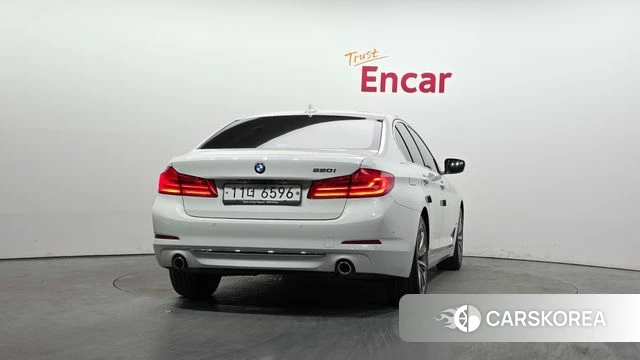 BMW 5 Series (G30) id 3924663 из Кореи 14