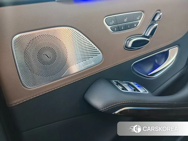 Mercedes-Benz S-class id 3920477 из Китая 10