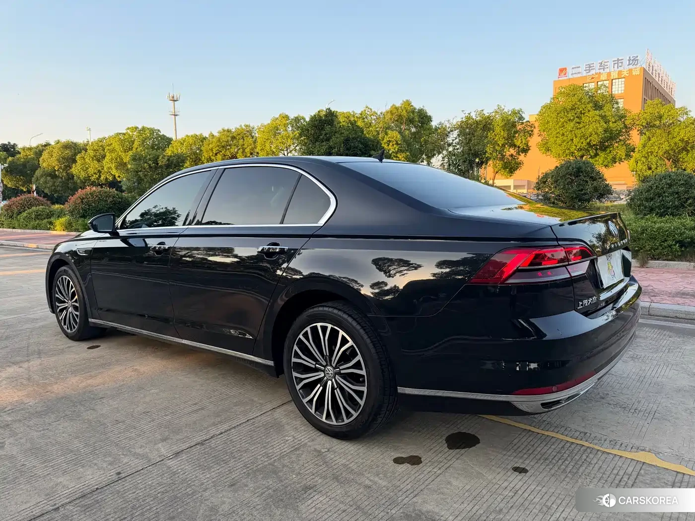 Volkswagen Huiang id 4576743 из Китая 11