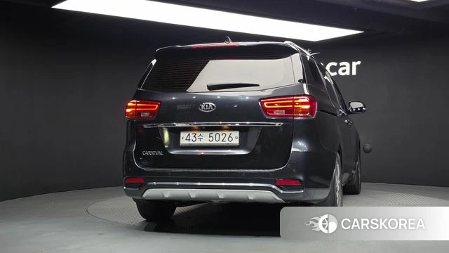 Kia The New Carnival id 4924116 из Кореи 14