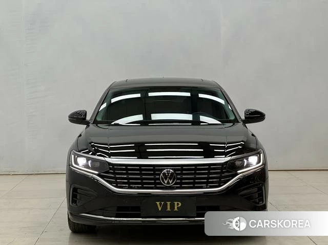 Volkswagen Passat 2023 Черный из Китая, фото 4