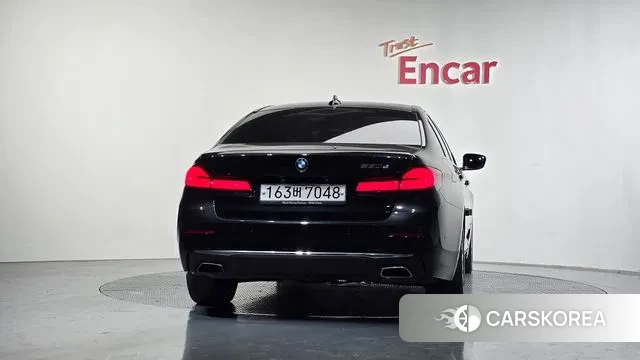 BMW 5 Series (G30) id 3344059 из Кореи 14