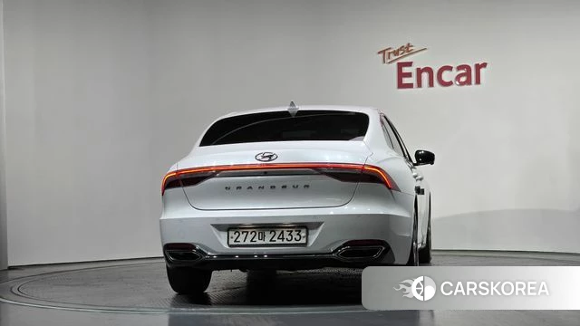 Hyundai The New Grandeur IG id 4203435 из Кореи 28