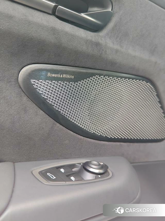 Aston Martin Vantage id 4239563 из Китая 7