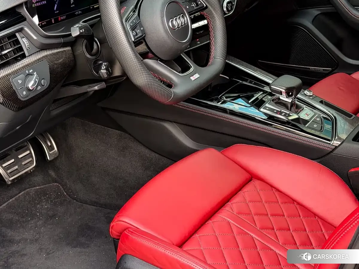 Audi S4 2023 Silver/gray из Китая, фото 4