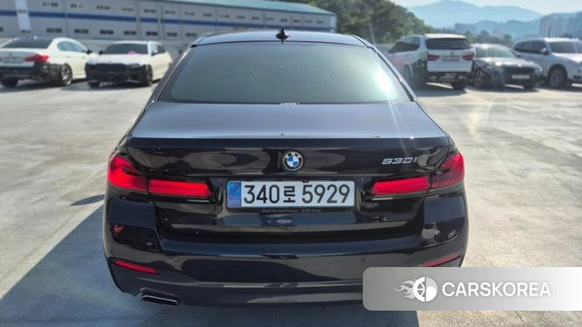 BMW 5 Series (G30) 2022 Черный из Кореи, фото 4