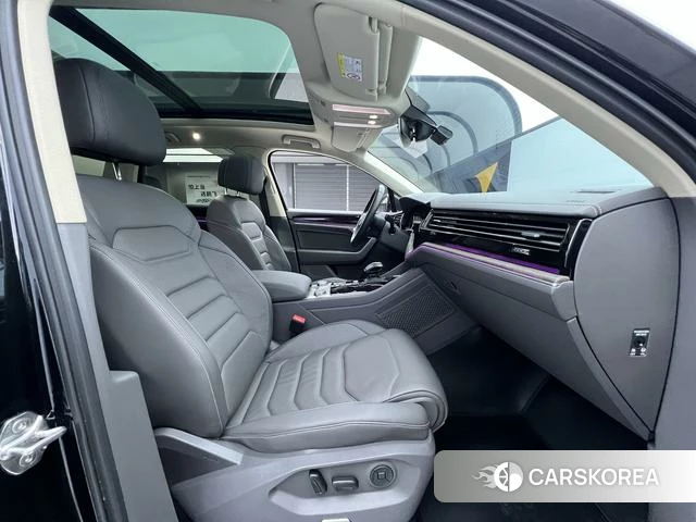 Volkswagen Touareg id 4297802 из Китая 28