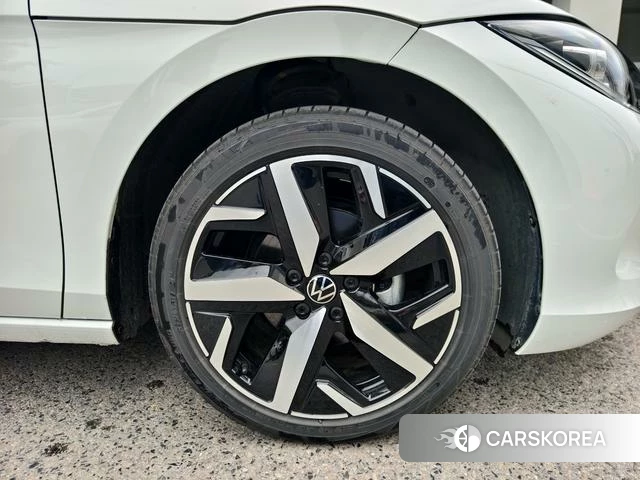 Volkswagen Lingdu 2024 Белый из Китая, фото 5