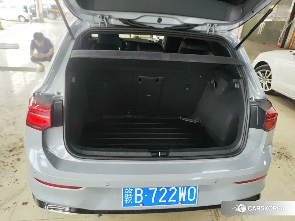 Volkswagen Golf 2022 Темно-серый из Китая, фото 5