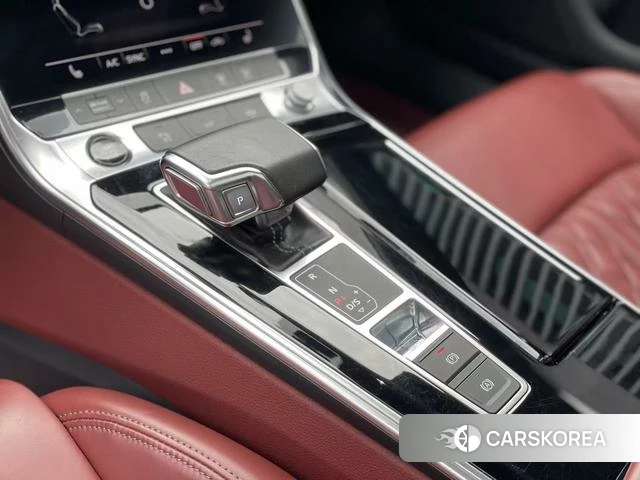 Audi A7L id 4265963 из Китая 12