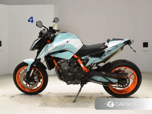 KTM 890 DUKE 2021 из Японии
