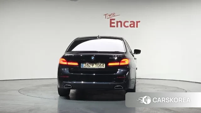 BMW 5 Series (G30) id 3573136 из Кореи 14