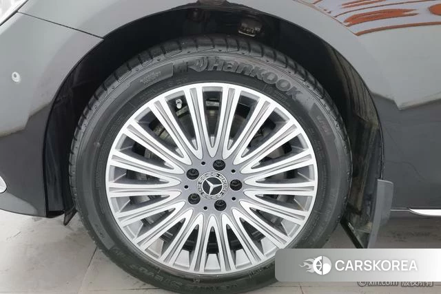 Mercedes-Benz E-class id 4272454 из Китая 18