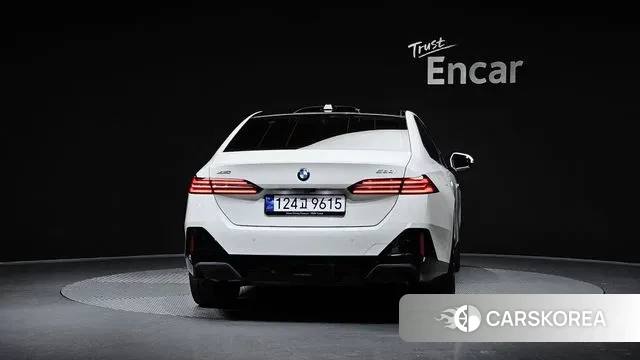 BMW 5 Series (G60) id 3502480 из Кореи 14