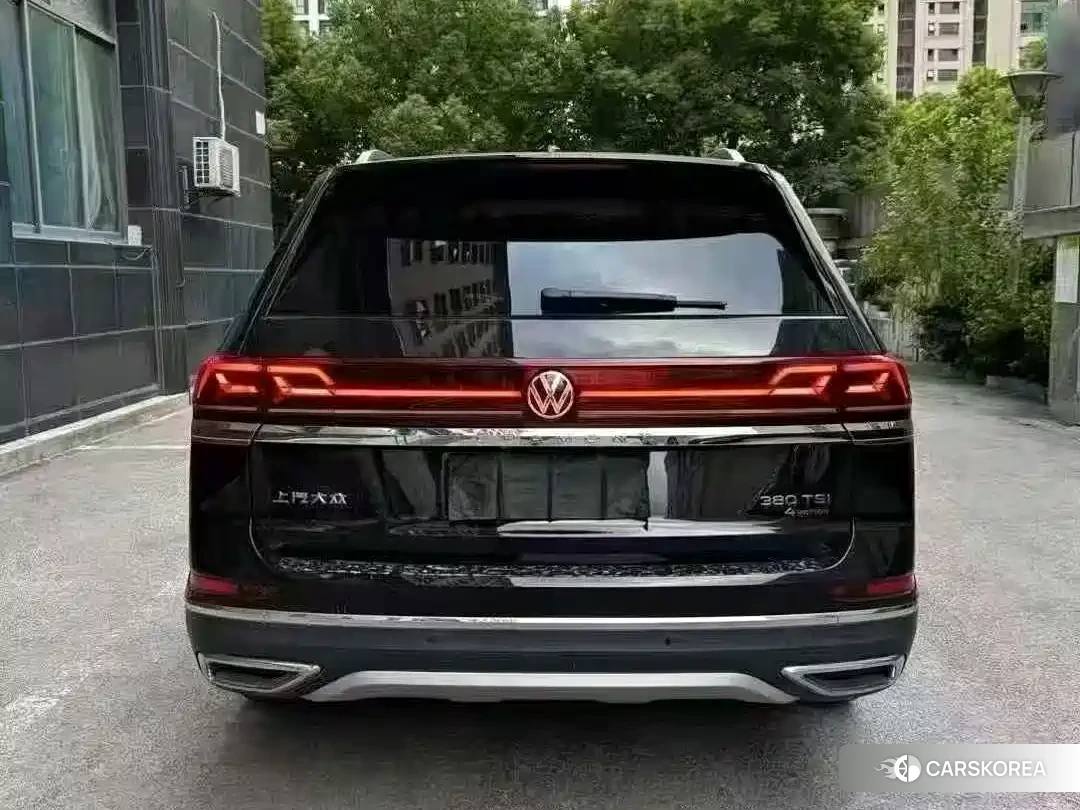 Volkswagen Touareg id 4601159 из Китая 7