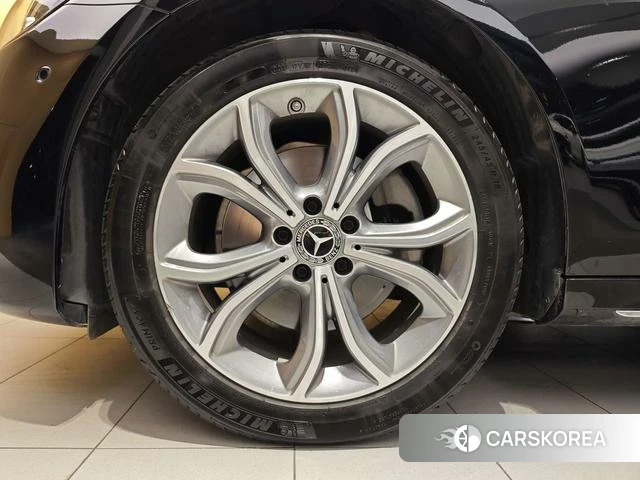 Mercedes-Benz E-class id 4274022 из Китая 31