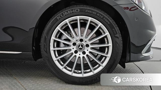 Mercedes-Benz E-Class W213 id 4864334 из Кореи 29