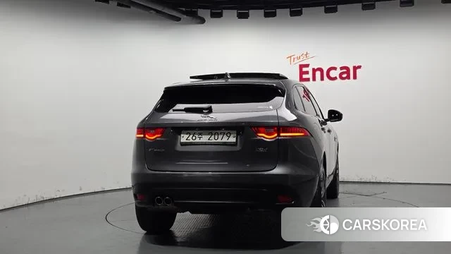 Jaguar F-PACE id 3284933 из Кореи 14