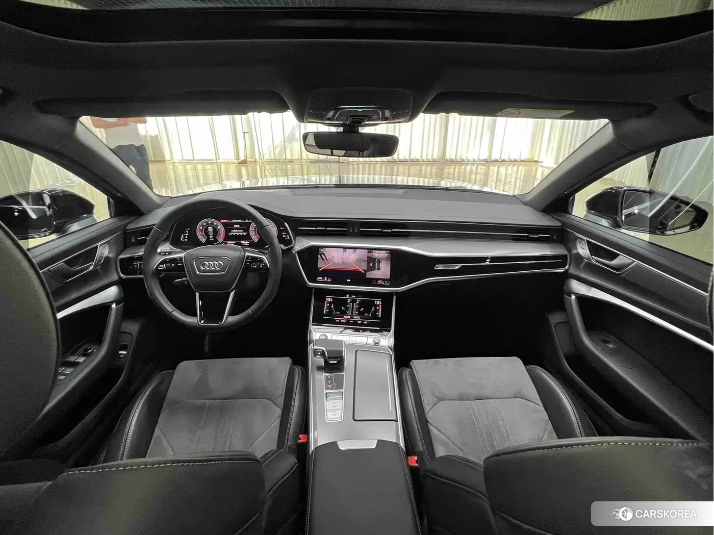 Audi A6L id 4559803 из Китая 17