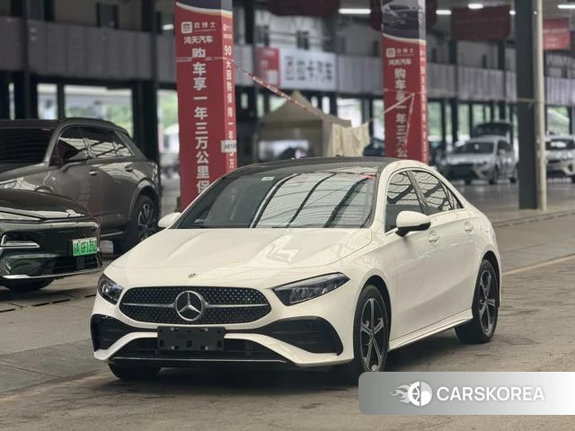 Mercedes-Benz Class A 2023 Белый из Китая, фото 6