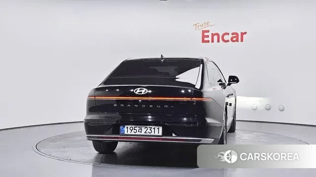 Hyundai Grandeur (GN7) id 3518127 из Кореи 14