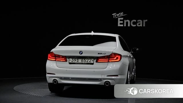 BMW 5 Series (G30) id 4180471 из Кореи 14