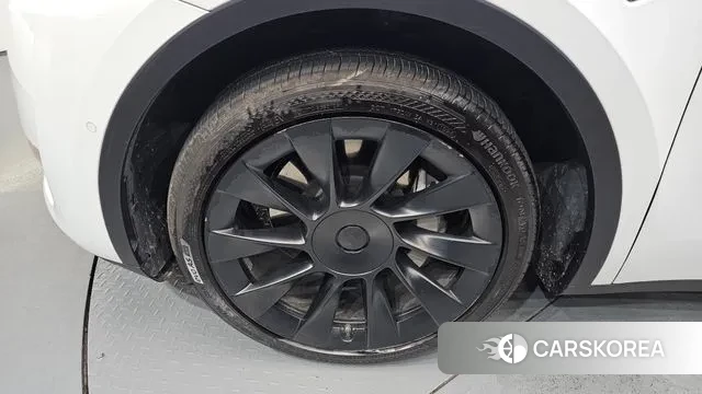 Tesla Model Y id 3017508 из Кореи 14