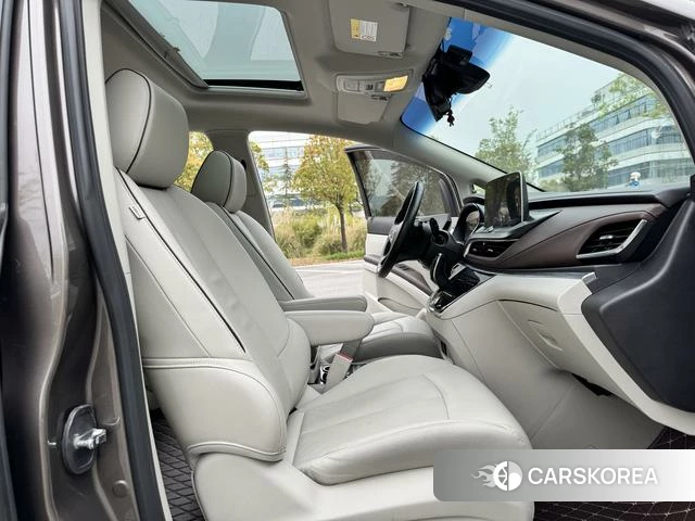 Buick GL8 2020 Коричневый из Китая, фото 6