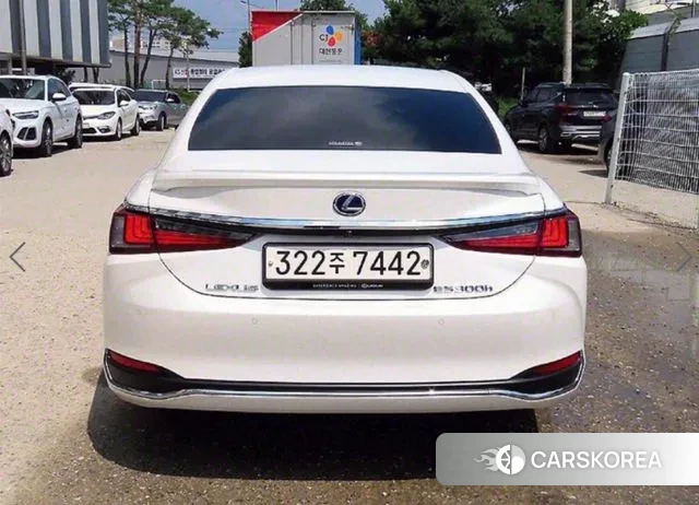 Lexus ES300h 7th generation id 3013044 из Кореи 14
