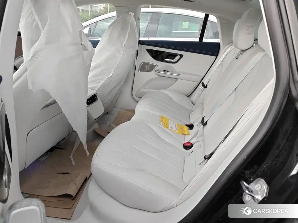 Mercedes-Benz EQE 2025 Черный из Китая, фото 4