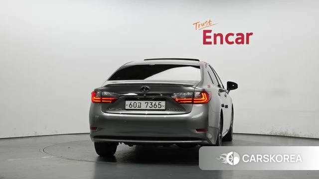 Lexus New ES300h id 4233105 из Кореи 14