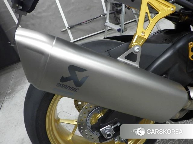 Проданный Honda CBR1000RR-R FIREBLADE SP id 4200425 из Японии, фото 28