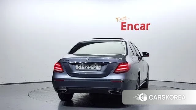 Mercedes-Benz E-Class W213 id 3060393 из Кореи 14