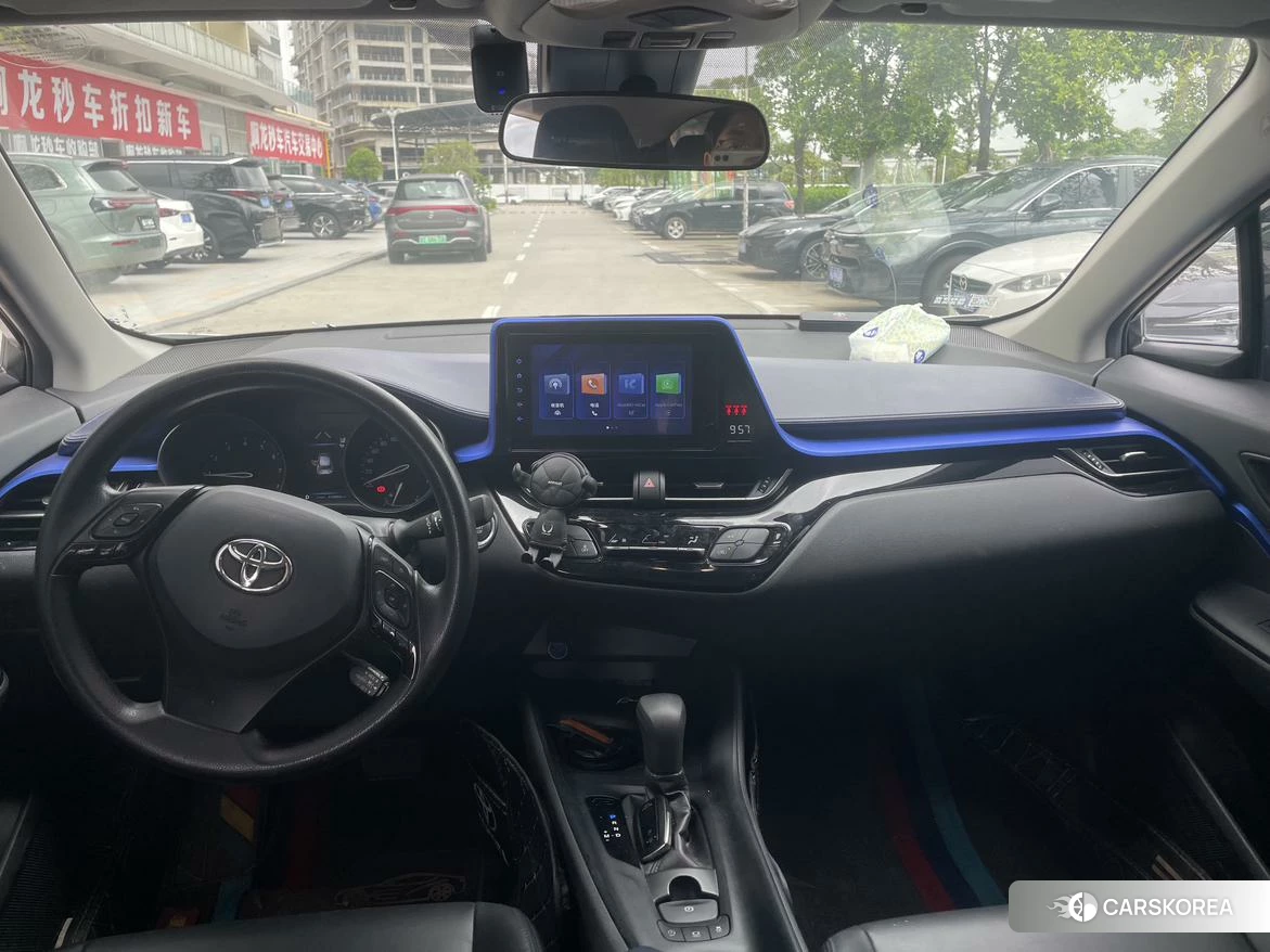 Toyota C-HR 2022 Белый из Китая, фото 4