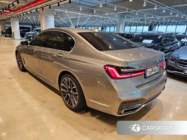 BMW 7 Series (G11) id 3027906 из Кореи 8